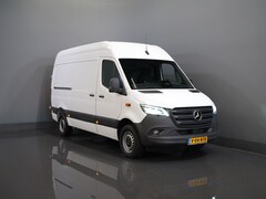 Mercedes-Benz Sprinter - 317 CDI Aut. L2H2 Gev.stoel/ 270Gr.deuren/ Stoelverw./ Cruise/ Navi/ Camera/ PDC