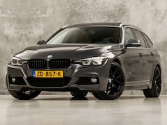 BMW 3-serie Touring - 318i M Sport Automaat (NAP, PANORAMADAK, M PAKKET, GROOT NAVI, COGNAC LEDER, STOELVERWARMI