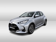 Toyota Yaris - 1.5 VVT-i Dynamic / CAMERA / 16"LMV / APPLE Carplay / Android Auto