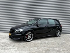 Mercedes-Benz B-klasse - 180 AMG-Line | Automaat | Lederen bekleding | Stoelverw