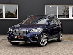 BMW X1 - sDrive20i High Executive Automaat 192PK/Pano/Elek stoelen/Trekhaak/Head Up/