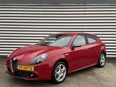 Alfa Romeo Giulietta - 1.4 Turbo MultiAir Super Pack Veloce | Navigatie | Parkeersensoren | NL Auto | Climate Con