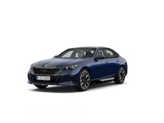BMW 5-serie - 550e xDrive M Sportpakket Pro | Innovation Pack| Travel Pack | Comfort Pack | Panoramadak