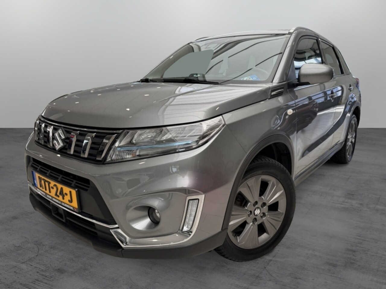Suzuki Vitara - 1.4 Boosterjet Select [ 1500 KG Trekgewicht | ALL-SEASON | APPLE CARPLAY | CAMERA ] - AutoWereld.nl