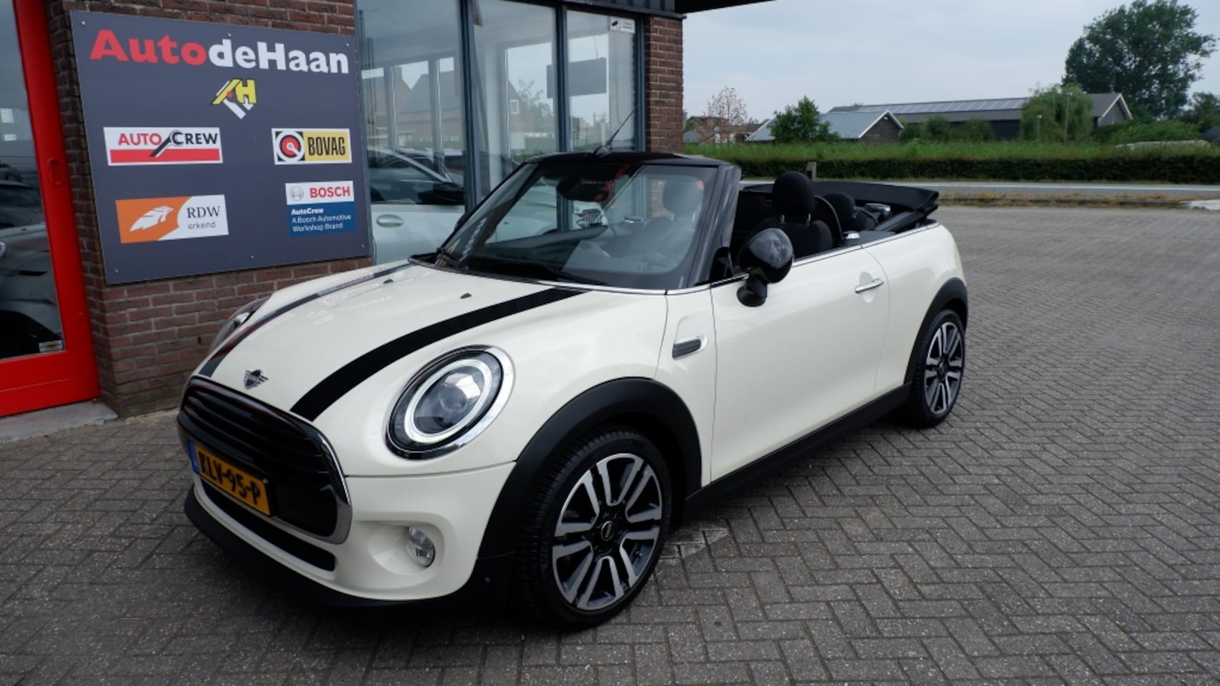 MINI Cabrio - Cooper Led/Navi/Clima/Stoelverw/Nieuwstaat! - AutoWereld.nl
