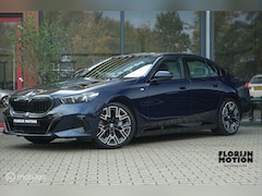 BMW i5 - eDrive40 M Sport Edition 84 kWh | Pano | 92, 4% SOH | ACC | Iconic Glow | Harman Kardon |