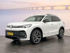 Volkswagen Tiguan - R-Line Edition Plug in Hybride 204 pk Black Style Pakket