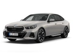 BMW 5-serie - 530e Sedan M Sport Edition | M Sport Pro | Innovation Pack | Comfort Pack | Travel Pack |