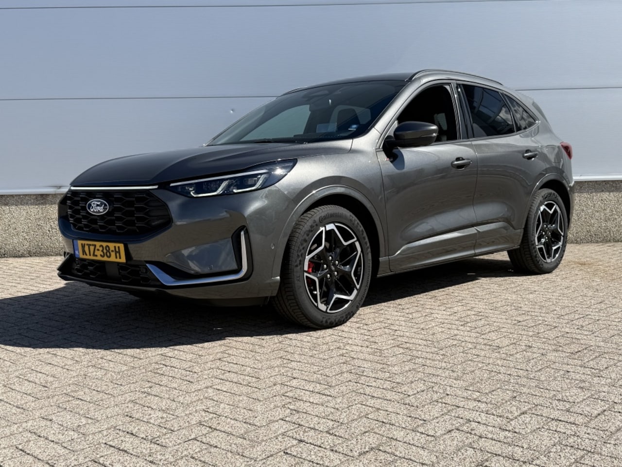 Ford Kuga - Hybrid ST-Line X 2.5 FHEV DRIVERPACK! WINTERPACK! TECHPACK! - AutoWereld.nl