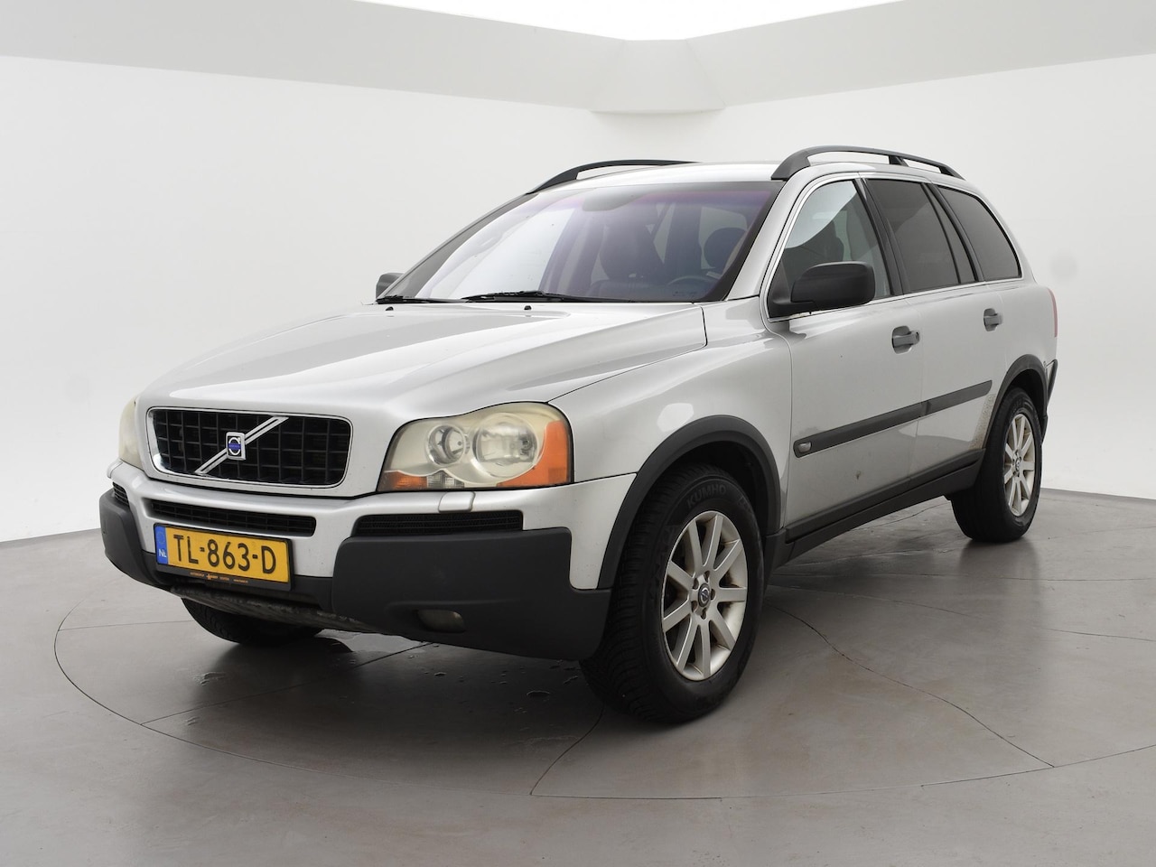 Volvo XC90 - 2.4 D5 163 PK 7-PERS AUT. + TREKHAAK 2250 KG | MEMORY | LEDER | STOELVERW. - AutoWereld.nl