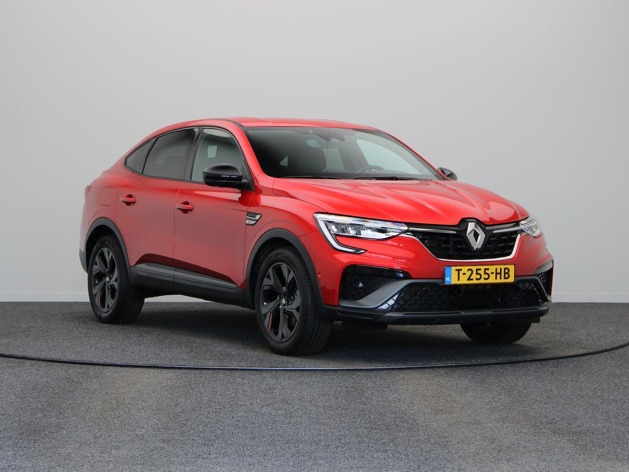 Renault Arkana - E-Tech Hybrid 145pk R.S. Line | Dealeronderhouden | Elektrische stoelen | Dodehoek detecti - AutoWereld.nl