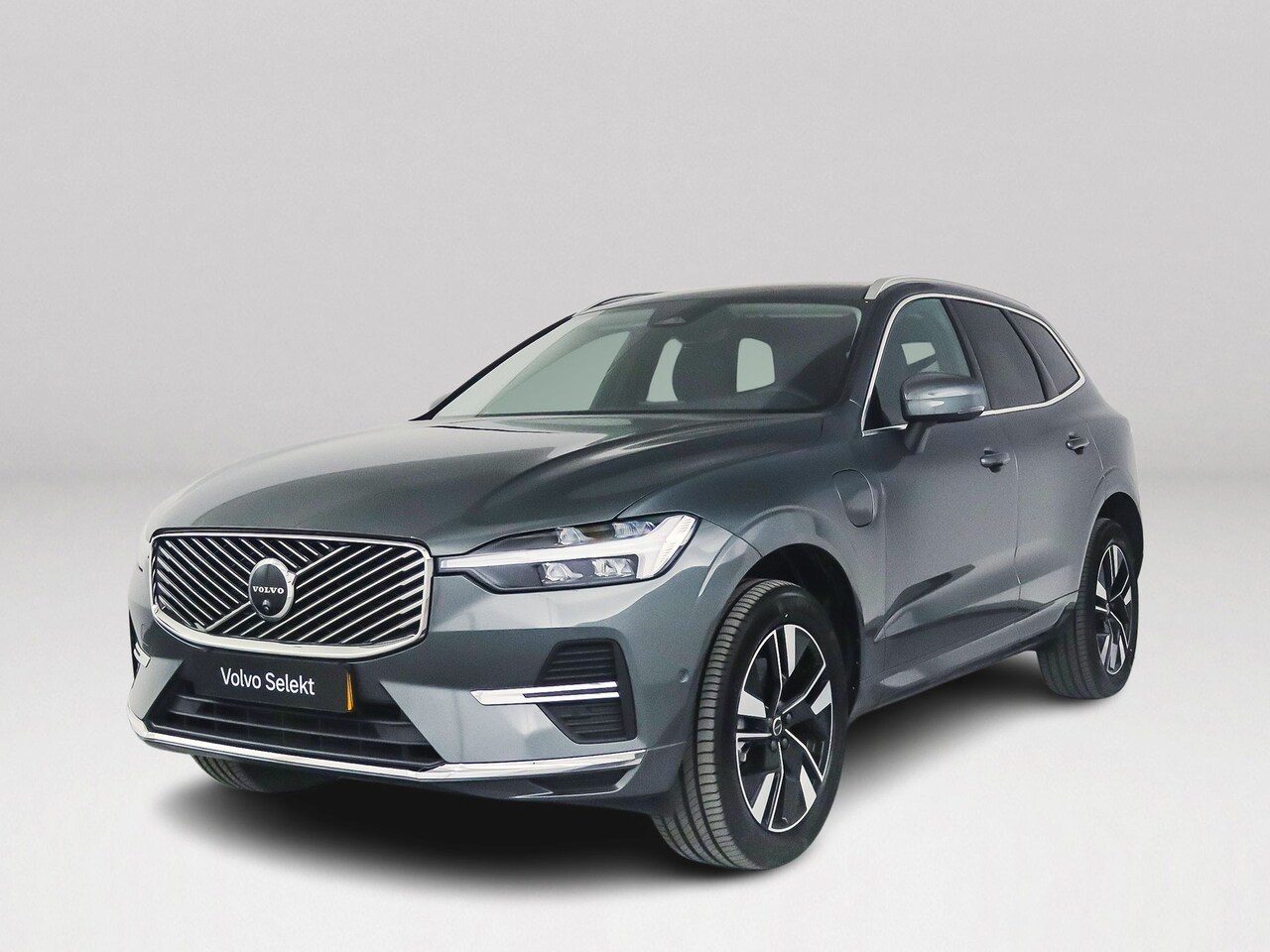 Volvo XC60 - T6 Plug-in hybrid AWD Plus Bright | 360° camera | Harman Kardon | Stoel- en stuurverwarmin - AutoWereld.nl
