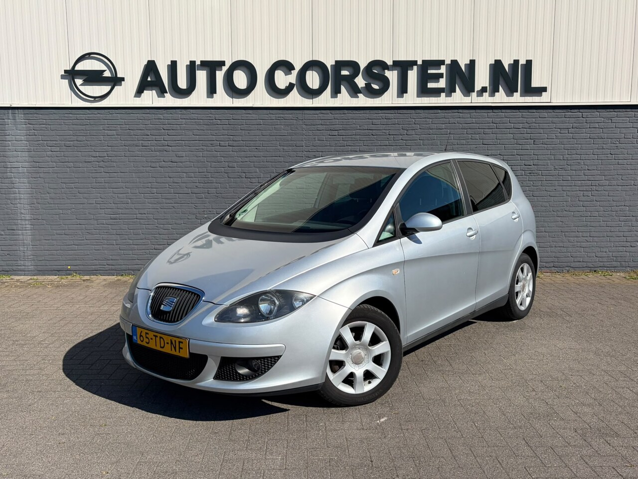 SEAT Altea - 1.9TDI Ecc Cruise Control Navigatie Pdc Businessline Lmv Privacy Glas Isofix 1e Eigenaar O - AutoWereld.nl