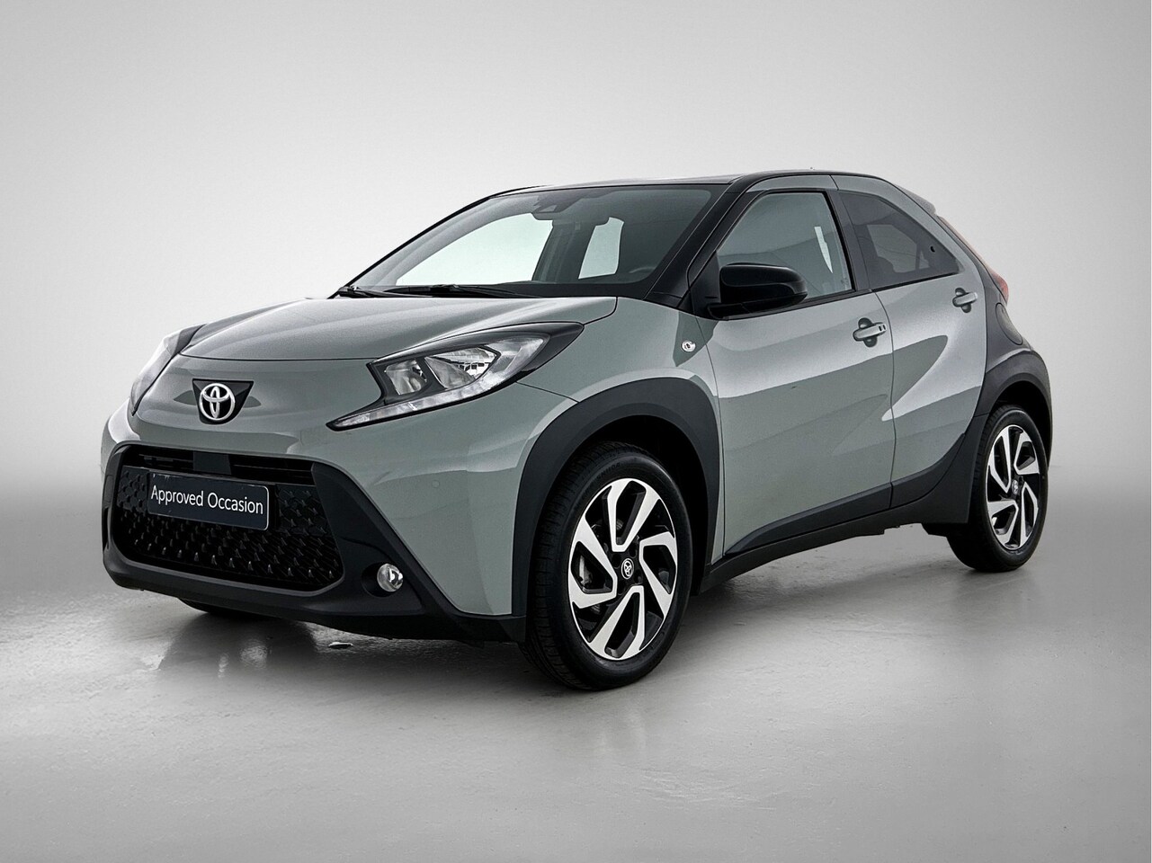 Toyota Aygo X - 1.0 VVT-i S-CVT Pulse + | BTW Voertuig | Parkeersensoren voor+achter | Keyless Entry/Start - AutoWereld.nl