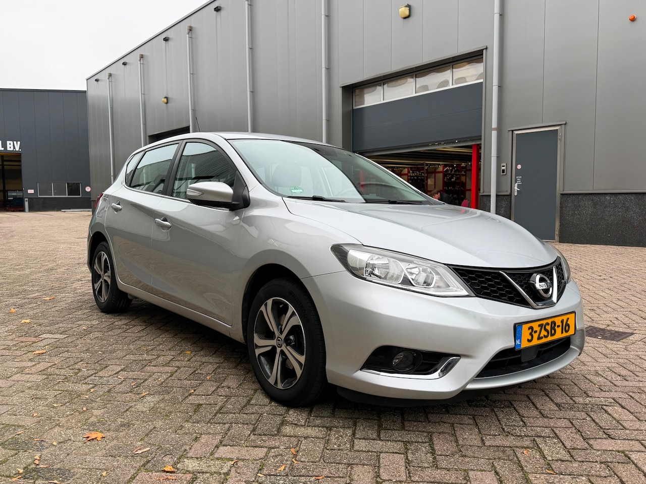 Nissan Pulsar - 1.2 DIG-T Business Edition NETTE AUTO* TREKHAAK - AutoWereld.nl