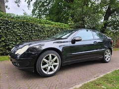 Mercedes-Benz C-klasse Sportcoupé - 230 K