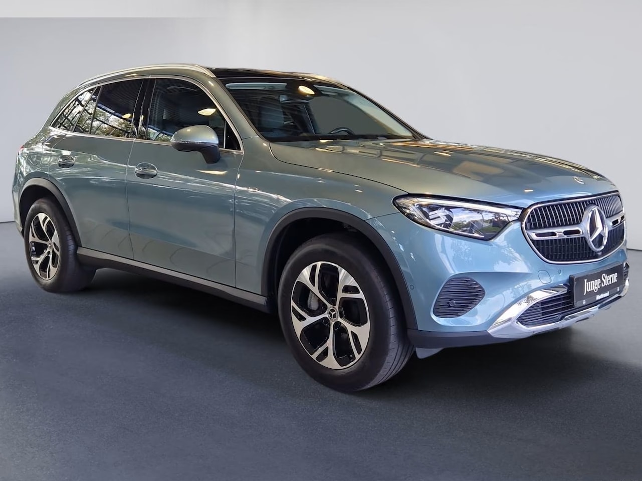 Mercedes-Benz GLC-klasse - 300e 4M AVANTGARDE ** HIGH LED, PANO, TREKH, MEMORY, WINTERPACK, 18-inch LMV ** 1e EIG - E - AutoWereld.nl
