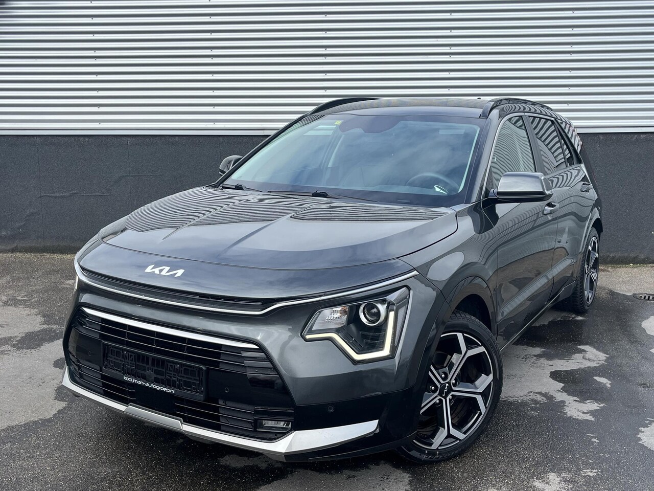Kia Niro - 1.6 GDi Hybrid DynamicLine Navigatie, Parkeersensoren, Achteruitrijcamera, 18" LMV, Adapti - AutoWereld.nl
