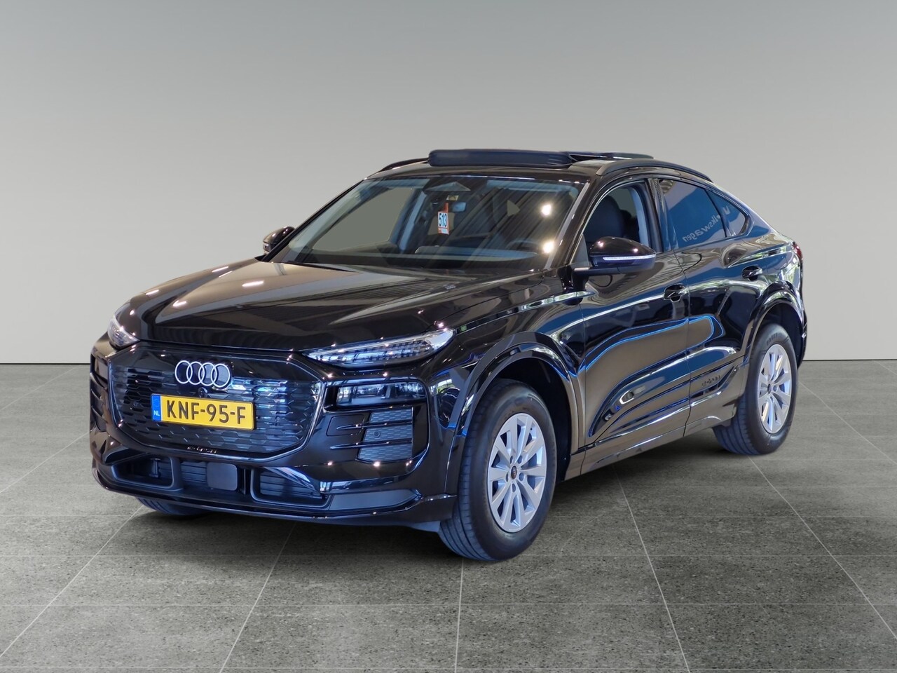 Audi Q6 Sportback e-tron - edition 83Kwh 252 PK | Passenger Display | Panorama | 360 camera | - AutoWereld.nl