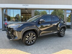 Toyota Yaris Cross - 1.5 Hybrid Dynamic | Parkeersensoren V+A | Stuur en Stoelverwarm