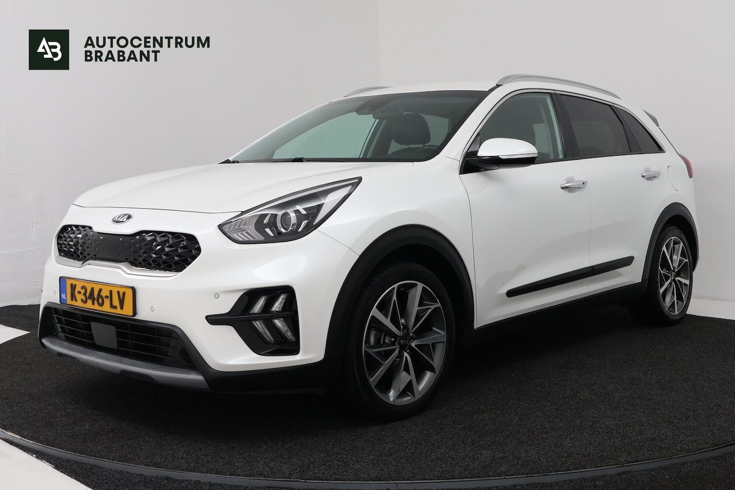 Kia Niro - 1.6 GDi Hybrid DynamicPlusLine (CAMERA, STOEL/STUUR VERWARMING, CRUISE ADAPTIEF) - AutoWereld.nl