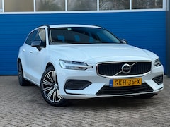 Volvo V60 - 2.0 D3 Momentum|Navi|Climate