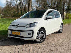 Volkswagen Up! - 1.0 BMT high up (bj 2017) AUTOMAAT / AIRCO / STOELVERWARMING