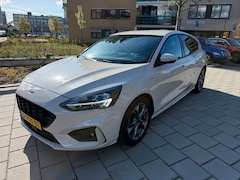 Ford Focus - 1.0 EcoBoost | ST Line X Business | Head Up Display | Stoel en Stuurverwarming