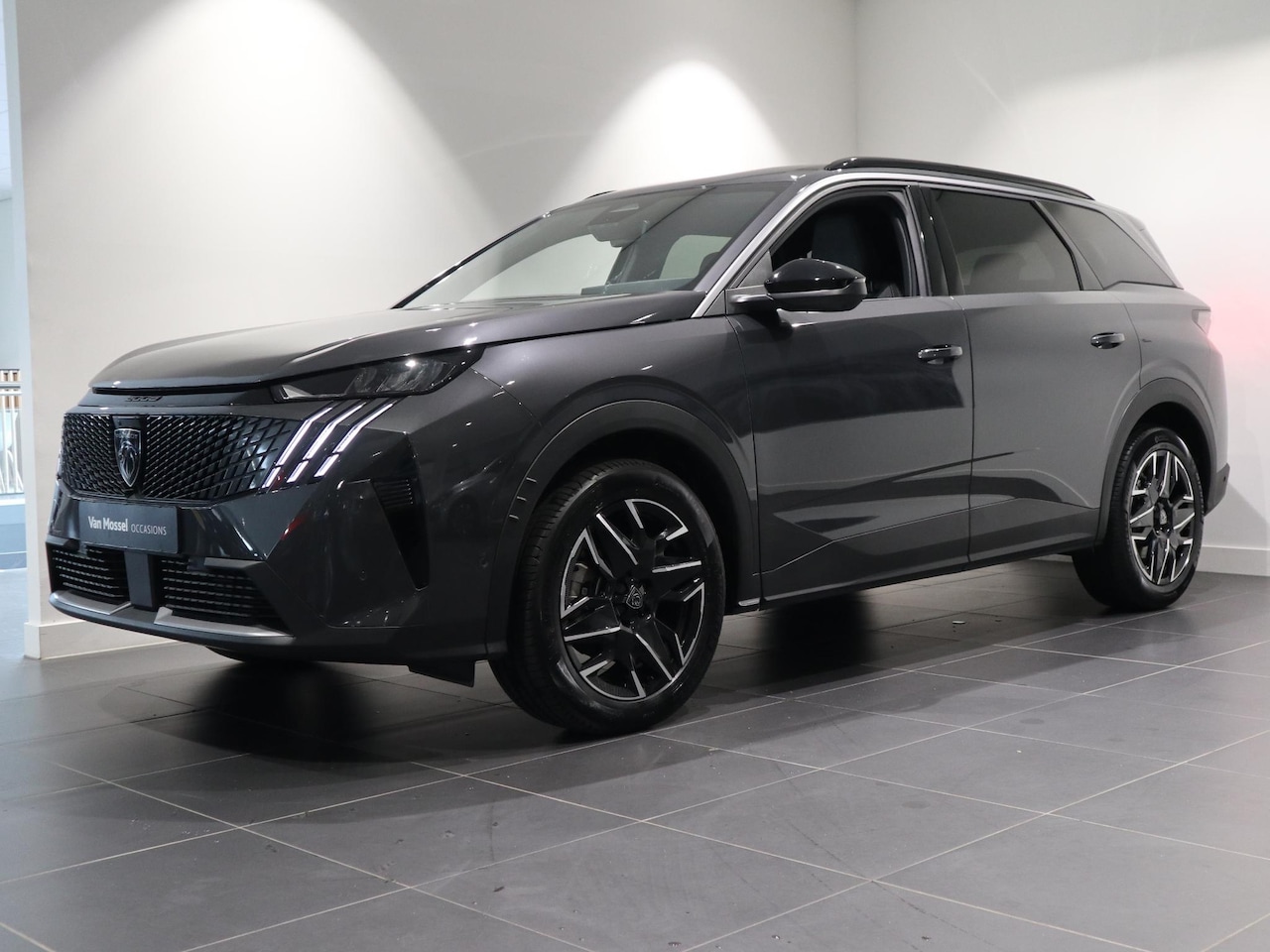 Peugeot 5008 - Hybrid 136 Allure 7p | AUTOMAAT | Navigatie | Camera | Trekhaak | Direct leverbaar!! | - AutoWereld.nl