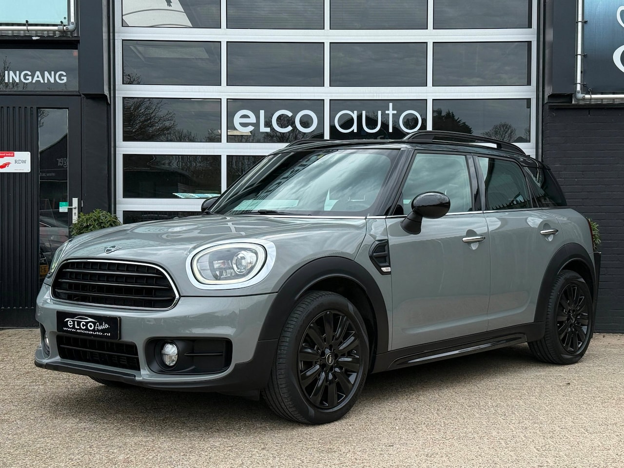 MINI Countryman - Mini 1.5 Cooper Chili / Pano / CarPlay / Trekhaak - AutoWereld.nl