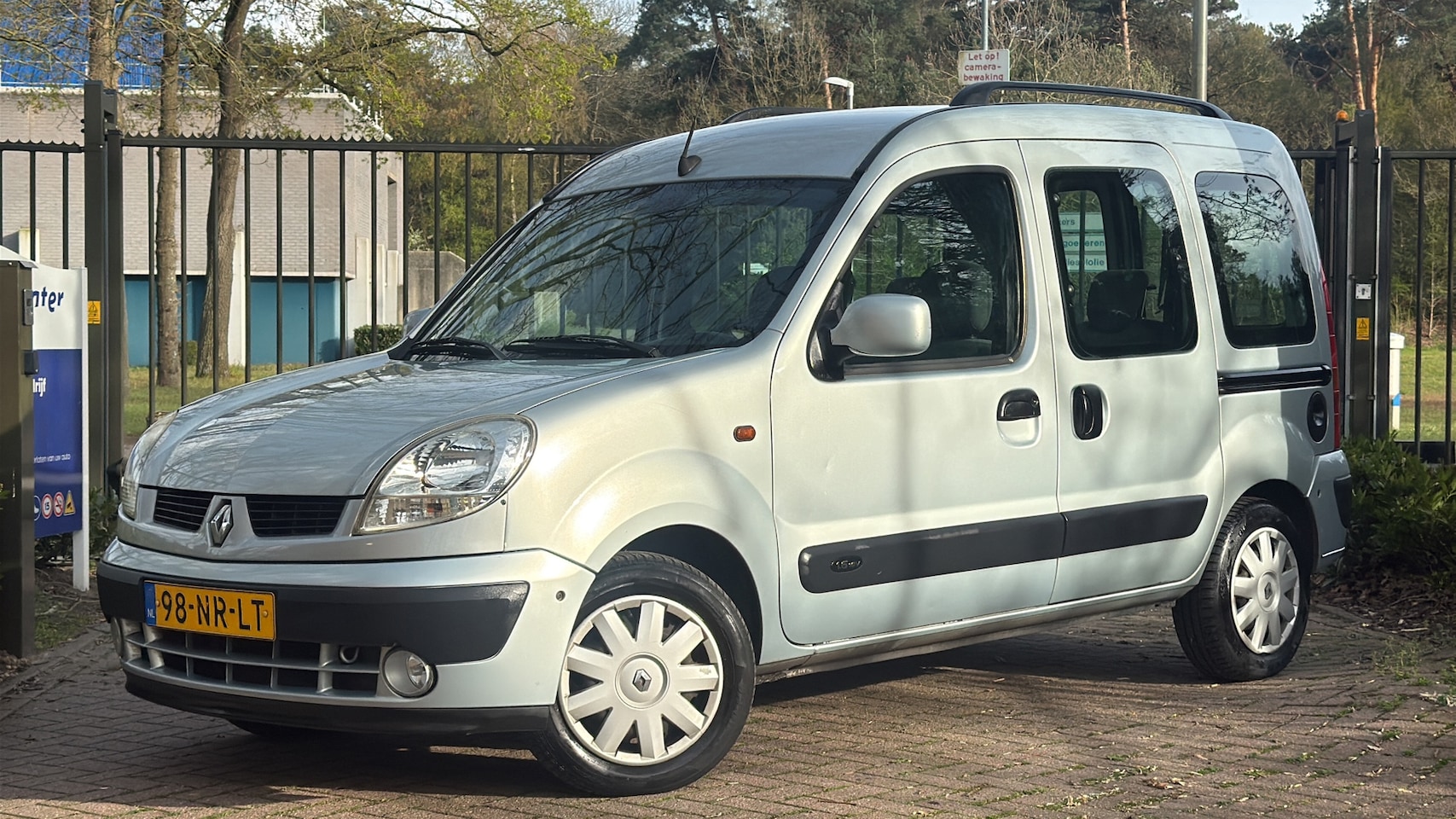Renault Kangoo - 1.6-16V Privilège 1.6-16V Privilège - AutoWereld.nl