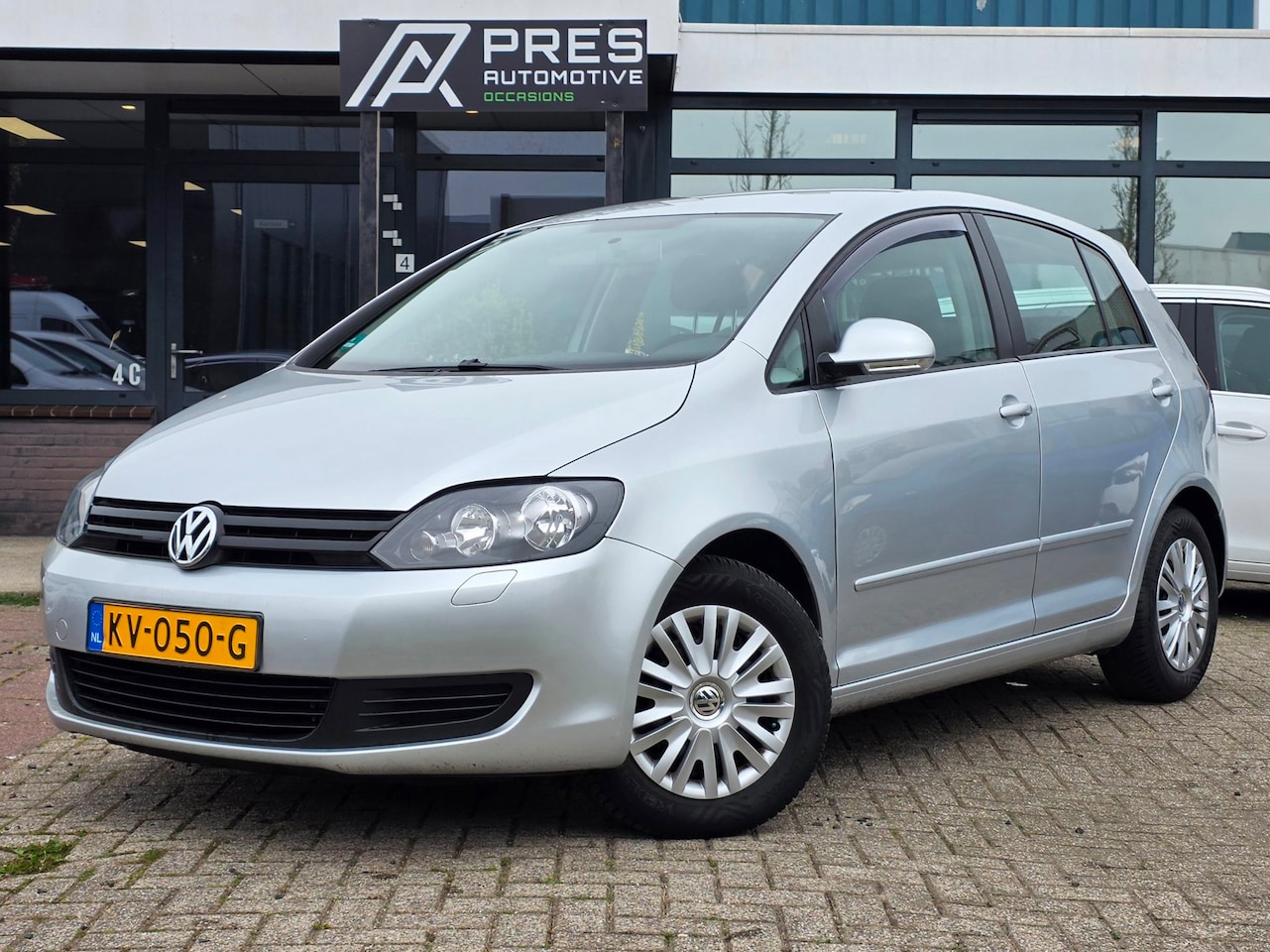 Volkswagen Golf Plus - 1.2 TSI Trendline |AUTOMAAT|CLIMA|TREKHAAK - AutoWereld.nl
