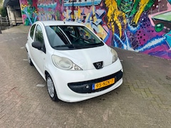 Peugeot 107 - 1.0-12V XR 5 deuren stereo nieuwe apk rijd heerlijk basic uitvoering 188 dkm gelopen