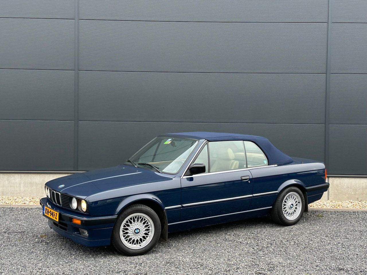 BMW 3-serie Cabrio - 325i M-pakket | AC | Stoelverwarming | Leder - AutoWereld.nl