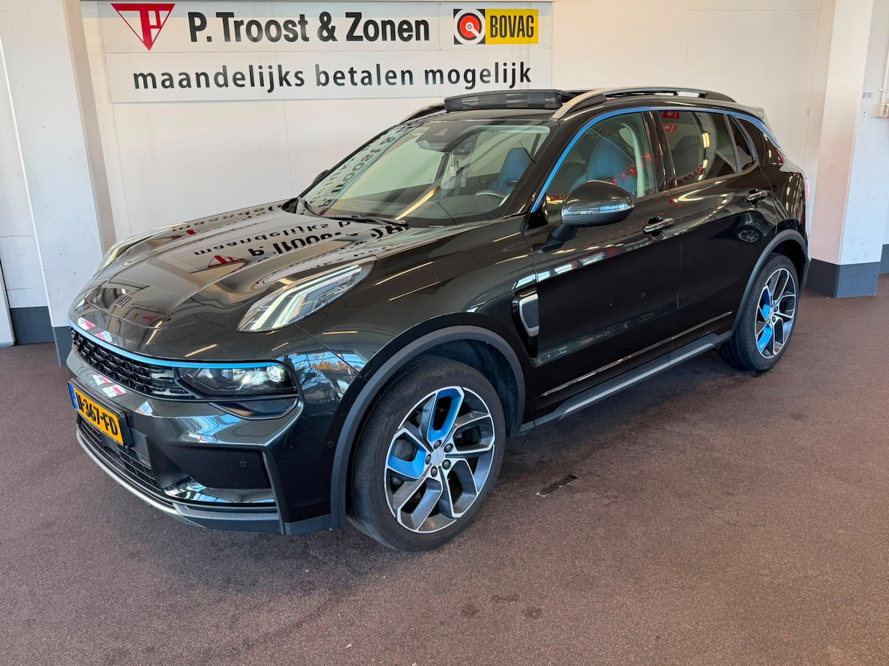 Lynk & Co 01 - 1.5 | Panoramadak | Achteruitrijcamera | Navigatie | Apple carplay | Memory seats | Sfeerv - AutoWereld.nl