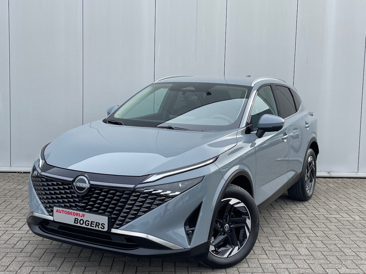 Nissan Qashqai - 1.3 MHEV N-Connecta Automaat Navigatie, Climate Control, Adaptive Cruise Control, 360 Came - AutoWereld.nl