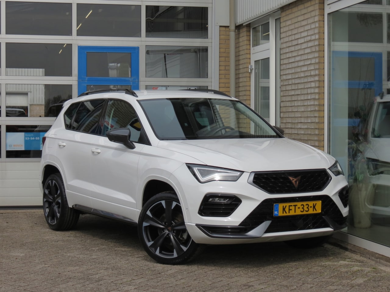 CUPRA Ateca - 1.5 TSI DSG Business Intense Camera|Carplay|Digi-Dash|Clima|Cruise|Navi|LED|Schaalstoelen - AutoWereld.nl