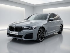 BMW 5-serie Touring - 540i xDrive High Executive | M-Sport | Drive assist prof. | Laser | Schuif-/kanteldak | St