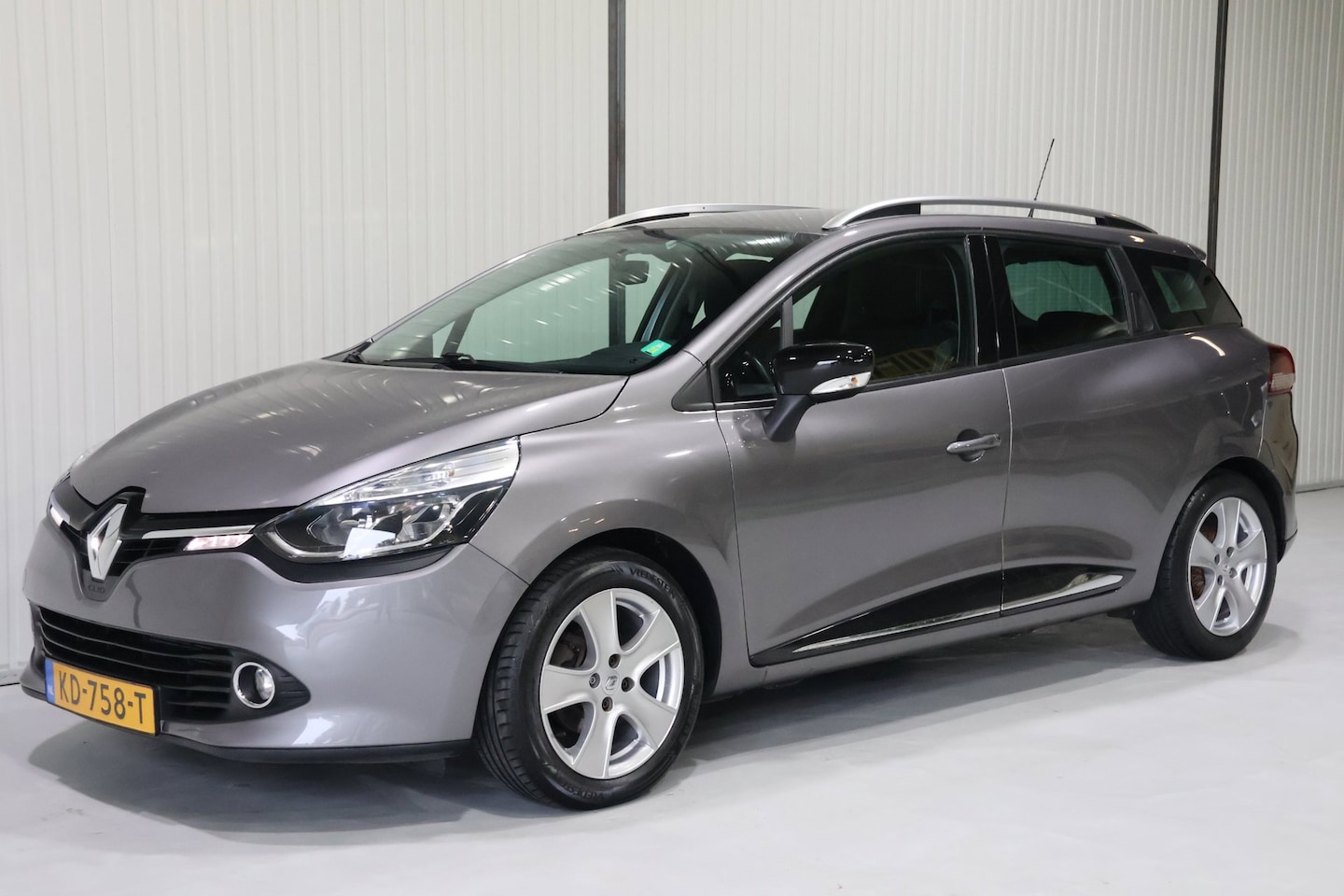 Renault Clio Estate - 0.9 TCe Dynamique NAVI - TREKHAAK - LM VELGEN - NWE APK - ZEER NETTE STAAT!! - AutoWereld.nl