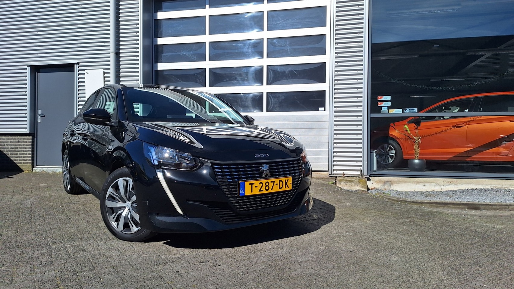 Peugeot 208 - 1.2 PureTech Active Pack*Automaat*Pdc*Cruise*Nav App/ - AutoWereld.nl