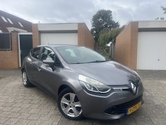 Renault Clio - 1.5 dCi Automaat Clima Bleutooth Parksensor