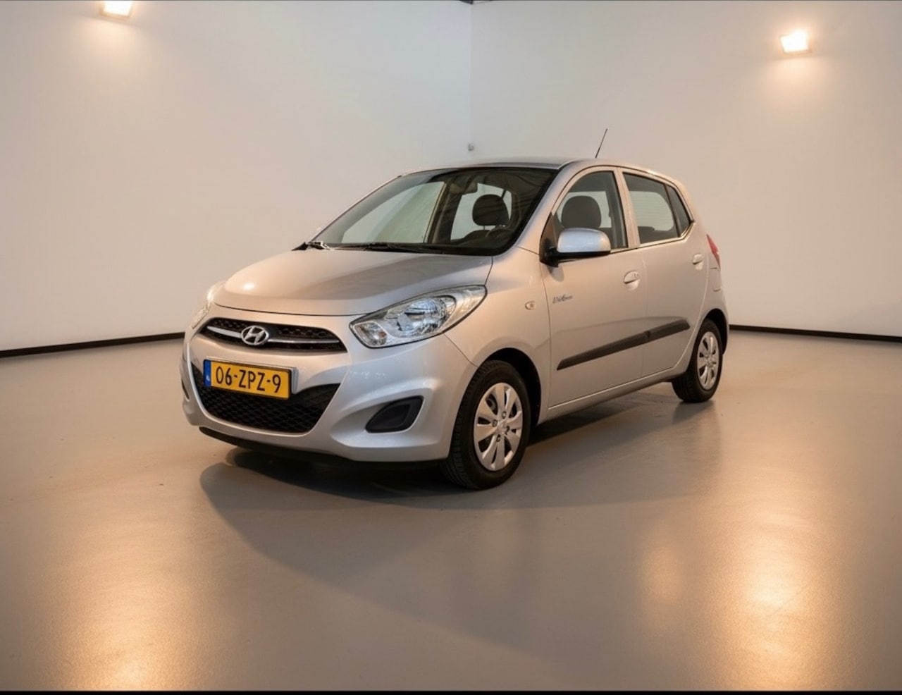 Hyundai i10 - 1.0 i-Drive Cool-airco-elek ramen-1 jaar apk-keurige auto - AutoWereld.nl