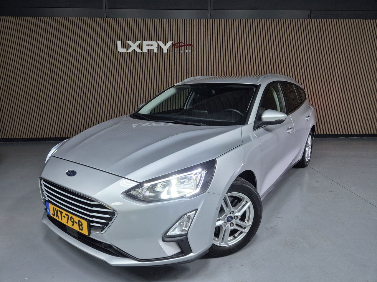 Ford Focus Wagon - 1.0 EcoBoost Titanium X Business | Clima| Carplay | Camera | Navi | Stoelverwarming | - AutoWereld.nl