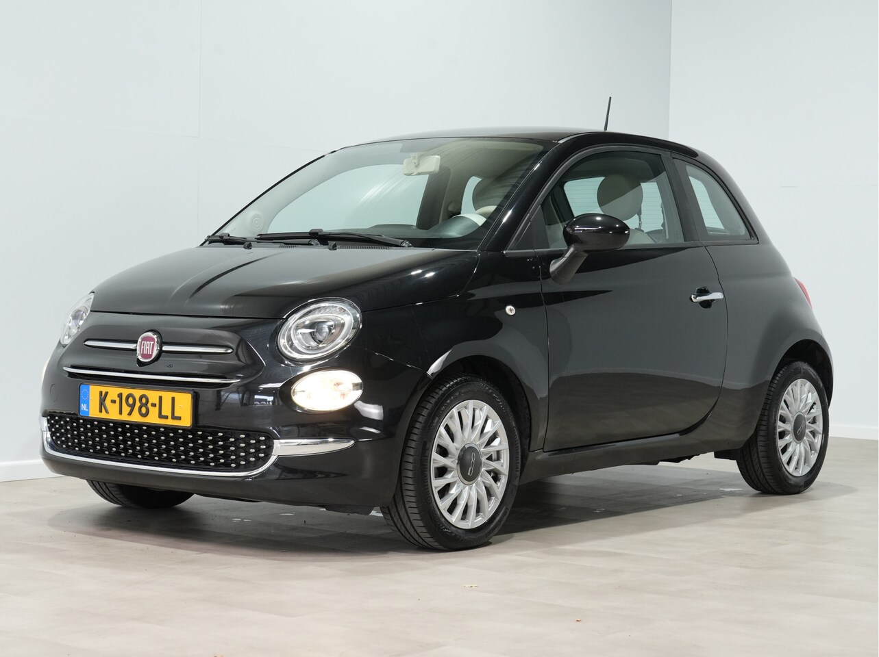 Fiat 500 - 1.0 Hybrid Lounge Apple Carplay Airco 126 - AutoWereld.nl