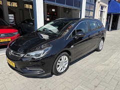 Opel Astra Sports Tourer - 1.4 Business Executive AUTOMAAT/AIRCO/CARPLAY/STUUR/STOEL VERW