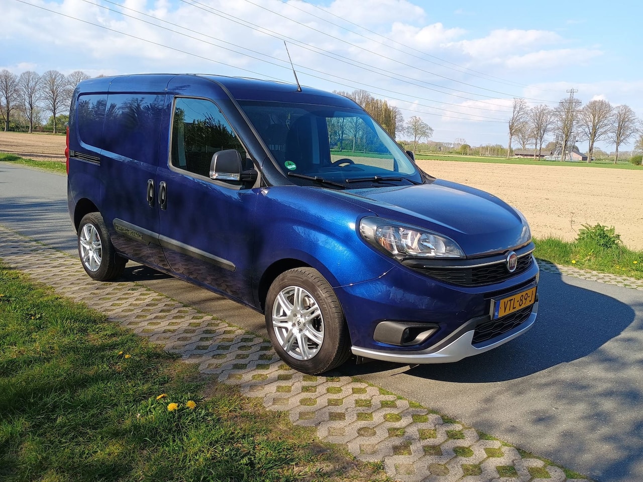 Fiat Doblò Cargo - 1.6 MJ L1H1 S Trekking 1.6 MJ L1H1 S Trekking - AutoWereld.nl