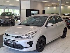 Kia Rio - 1.2 (4 Cil) Apple carplay/Android auto/Cruise/Camera/DAB/Bluetooth/Stoel en stuurverwarmin