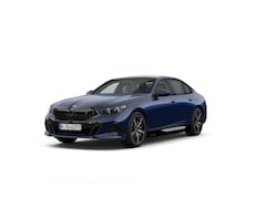 BMW i5 - eDrive40 M Sport Pro Edition 84 kWh | Trekhaak | Innovation Pack | Travel Pack | Comfort P