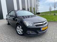 Opel Astra GTC - 1.6 Cosmo Nw APK-Clima-Cruise-Pdc-Trekhaak