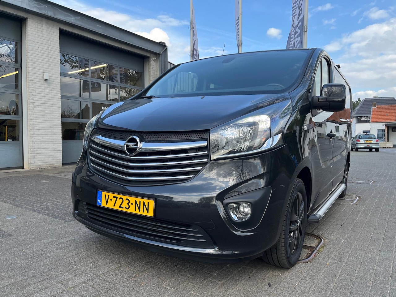 Opel Vivaro - 1.6 CDTI L1H1 DC Sport EcoFlex 1.6 CDTI L1H1 DC Sport EcoFlex - AutoWereld.nl